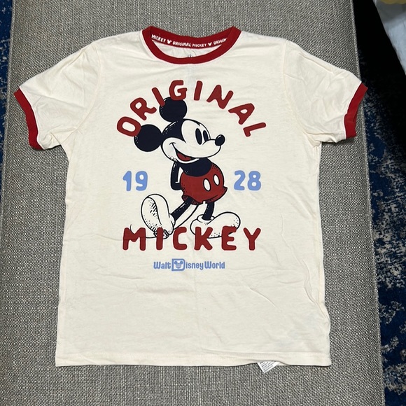 Disney Other - Disney T shirt